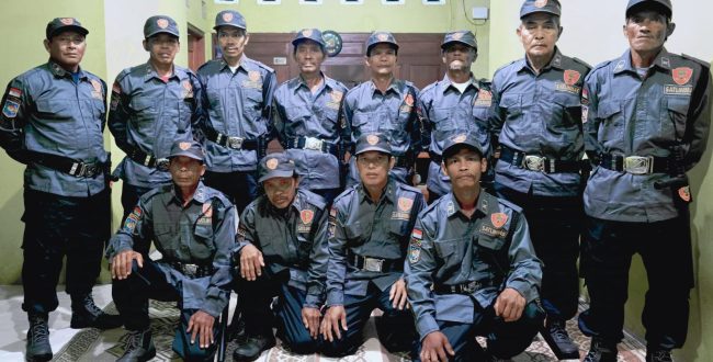 Seragam Baru, Semangat Baru: Linmas Desa Soko Makin Siap Mengabdi
