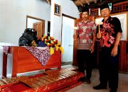 Penyerahan Bantuan Alat Kesenian untuk Kelompok Taruna Budaya Desa Soko