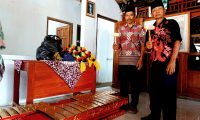 Penyerahan Bantuan Alat Kesenian untuk Kelompok Taruna Budaya Desa Soko