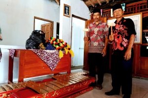 Penyerahan Bantuan Alat Kesenian untuk Kelompok Taruna Budaya Desa Soko