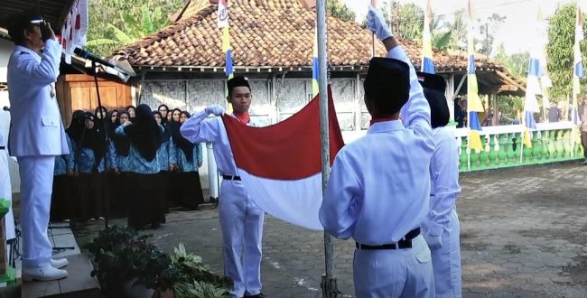 Kebersamaan dan Nasionalisme Warnai Upacara 17 Agustus di Desa Soko