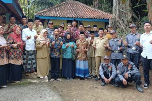 Ziarah ke Makam Sesepuh, Warga Desa Soko Kenang Jasa Para Pendahulu