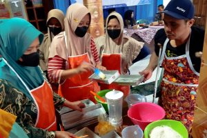 Pemdes Soko Gelar Pelatihan Pembuatan Roti bagi Anggota KDD